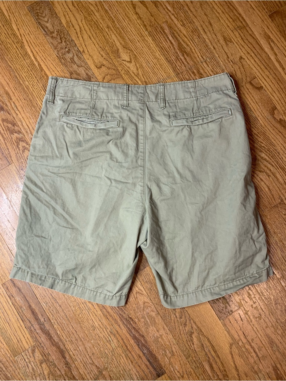 Old Navy Lived-In Straight Khaki Chino Shorts Mens Size 36 Tan - Picture 4 of 8